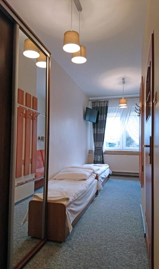 Отели типа «постель и завтрак» Dom Weselny Wenus Pokoje Hotelowe Przedbórz-23