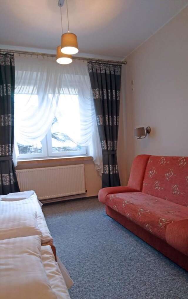 Отели типа «постель и завтрак» Dom Weselny Wenus Pokoje Hotelowe Przedbórz-23
